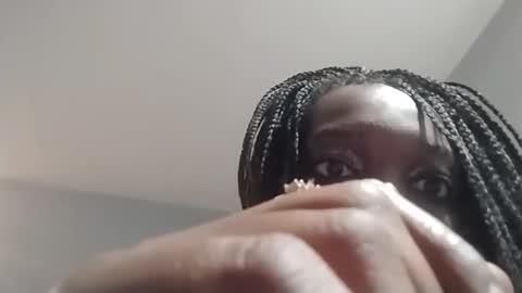 queenmarcaia online show from December 2024 07:41:01 AM