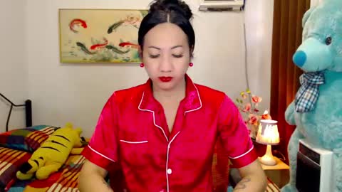 QUEEN online show from May 2026 08:44:02 AM