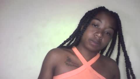 Snapshot of queennaya chatting on August 2026 06:00:01 PM queennaya online show from August 2026 06:00:01 PM
