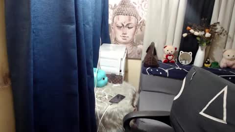 Mikka online show from January 2025 04:20:01 PM