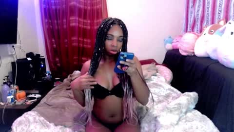 QueenOfHearts online show from February 2025 03:43:01 AM