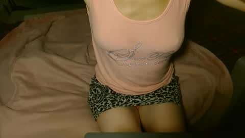 queenoftenderness online show from September 2025 06:20:01 PM