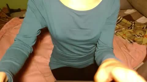 queenoftenderness online show from October 2025 06:10:01 PM