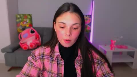 Snapshot of queenofthesense chatting on September 2025 05:57:01 PM Patricia online show from September 2025 05:57:01 PM