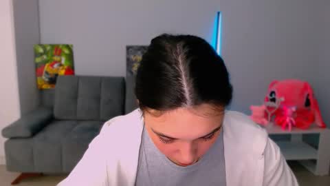 Snapshot of queenofthesense chatting on November 2025 05:14:01 PM Patricia online show from November 2025 05:14:01 PM