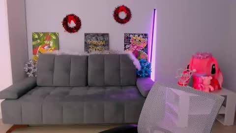 Snapshot of queenofthesense chatting on November 2025 06:13:01 AM Patricia online show from November 2025 06:13:01 AM