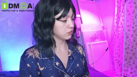     follow my new insta  online show from November 2025 05:35:01 PM