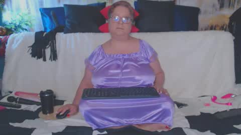 QueenPammy online show from April 2026 05:52:01 AM