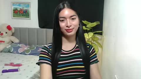 Snapshot of queenpinay69 chatting on October 2025 05:34:01 PM QueenPinay69 online show from October 2025 05:34:01 PM