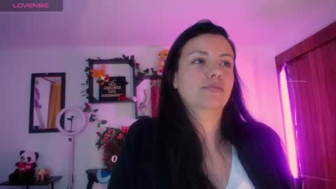 queenrose94 online show from February 2026 01:37:01 PM