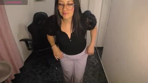 queenrose94 online show from June 2026 10:03:01 PM