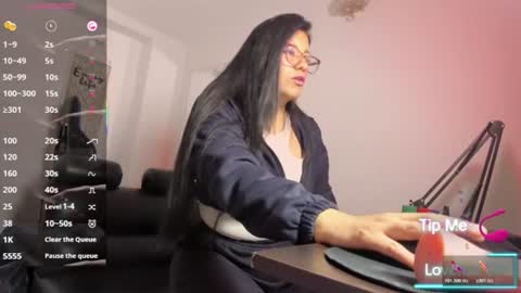 queenrose94 online show from July 2026 12:31:01 PM