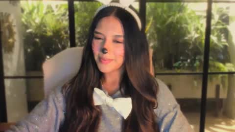 Snapshot of queenv66 chatting on November 2025 02:46:02 AM Val  -  online show from November 2025 02:46:02 AM