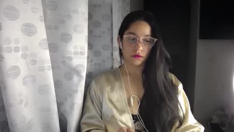 Paola online show from March 2026 03:12:01 AM