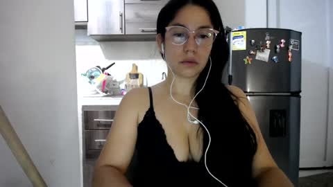 Snapshot of queenvictoria2023 chatting on July 2026 05:26:02 AM Paola online show from July 2026 05:26:02 AM
