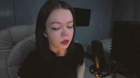 Snapshot of quietluxury chatting on March 2026 01:35:02 PM quietluxury online show from March 2026 01:35:02 PM