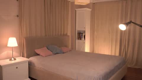 Snapshot of qwelbi chatting on November 2025 05:56:01 PM kiri online show from November 2025 05:56:01 PM