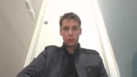 qwerty96cuck96 online show from December 2024 05:10:01 PM