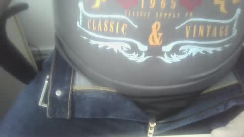 r0ckb3ar online show from October 2025 07:52:02 AM
