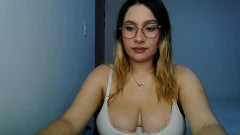 Snapshot of racchell_g22 chatting on July 2026 06:56:02 PM Racchell g22 online show from July 2026 06:56:02 PM