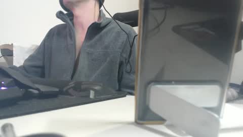 Snapshot of raccon68 chatting on January 2025 11:09:01 PM Raccoon68 online show from January 2025 11:09:01 PM