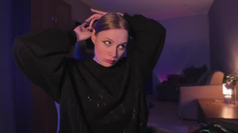 Snapshot of rachel_passion chatting on December 2024 09:25:02 PM Diana online show from December 2024 09:25:02 PM