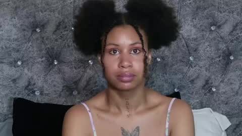 Snapshot of rachelannxd chatting on April 2026 06:53:01 AM RachelAnn online show from April 2026 06:53:01 AM