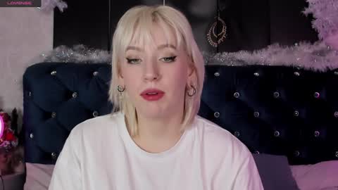 Snapshot of rachelcart chatting on January 2025 07:05:01 AM RachelCart online show from January 2025 07:05:01 AM