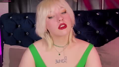 Snapshot of rachelcart chatting on February 2025 03:42:01 AM RachelCart online show from February 2025 03:42:01 AM