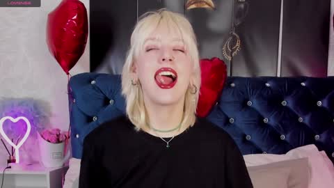 Snapshot of rachelcart chatting on February 2025 03:52:01 AM RachelCart online show from February 2025 03:52:01 AM