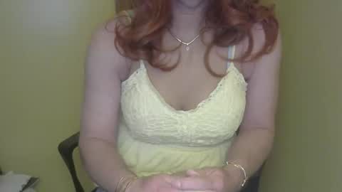 Snapshot of rachelcrossxo chatting on April 2026 01:27:01 AM RachelCrossXO online show from April 2026 01:27:01 AM