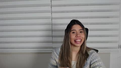 Snapshot of rachell_criss chatting on November 2025 04:01:02 AM Rachell online show from November 2025 04:01:02 AM