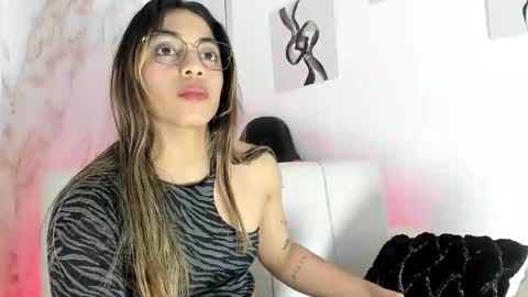 rachell_owen online show from November 2025 05:17:01 AM