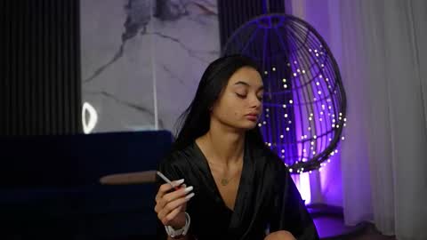 Ann online show from December 2025 05:17:02 AM