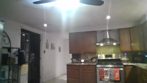 Snapshot of rachyyymarie93 chatting on September 2025 04:28:02 AM Rachyyyy online show from September 2025 04:28:02 AM