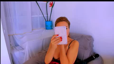 Snapshot of radmila_star chatting on September 2025 10:50:01 AM Radmila Star online show from September 2025 10:50:01 AM