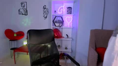 rafael online show from December 2025 08:59:01 PM