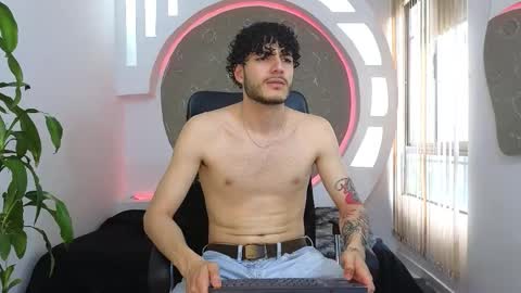 R A F A E L online show from October 2025 09:35:01 PM