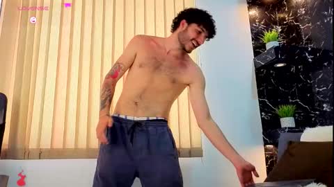 R A F A E L online show from December 2025 08:59:02 PM