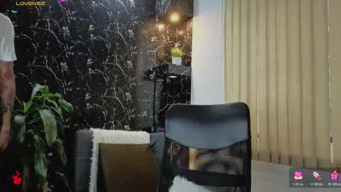 R A F A E L online show from January 2026 08:32:01 PM