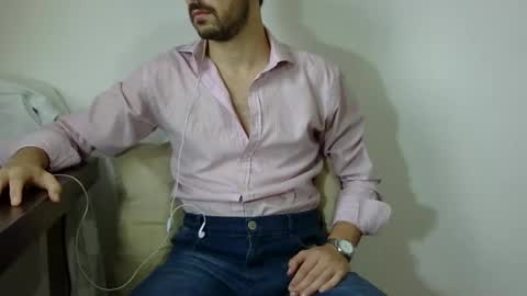 Snapshot of rafaelssk chatting on December 2024 09:40:02 AM elenacam online show from December 2024 09:40:02 AM