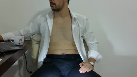 Snapshot of rafaelssk chatting on March 2025 09:38:01 AM elenacam online show from March 2025 09:38:01 AM