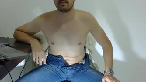 Snapshot of rafaelssk chatting on January 2026 11:51:02 PM elenacam online show from January 2026 11:51:02 PM