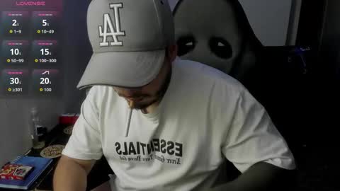 ragnar_lothbrok77 online show from February 2026 11:19:02 PM