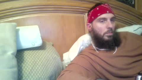 Snapshot of raidersman757 chatting on December 2024 12:05:01 AM hitman online show from December 2024 12:05:01 AM