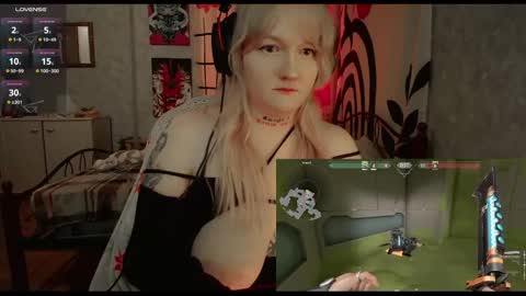 Kate online show from February 2025 09:43:02 PM