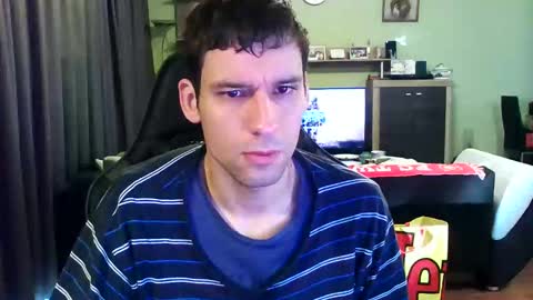 Snapshot of raimondo32 chatting on January 2025 10:03:01 AM Raimondo te Paste online show from January 2025 10:03:01 AM