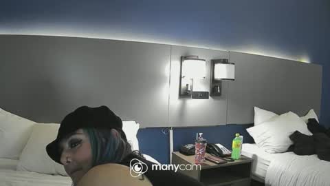 Snapshot of rainbowbright1887 chatting on December 2025 10:31:02 AM rainbowbright1887 online show from December 2025 10:31:02 AM