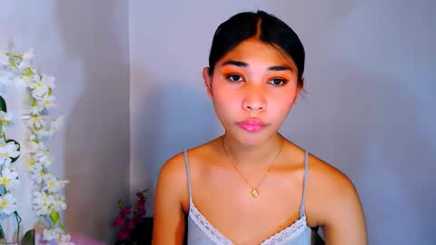 raindrizzle1706 online show from November 2025 05:40:02 AM