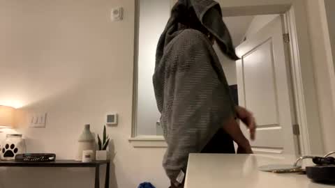 Ray Ray online show from February 2025 04:39:01 AM